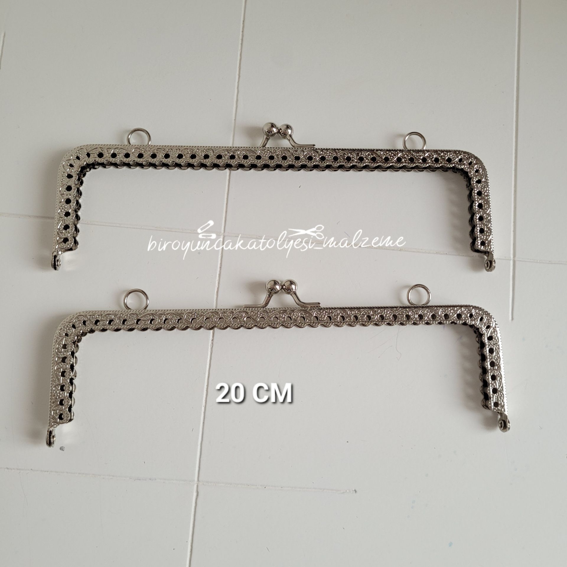 20 CM GÜMÜŞ  RENK BURS