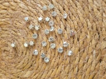 DİKİLEBİLİR TAŞLI BONCUK 6MM -  20 ADET